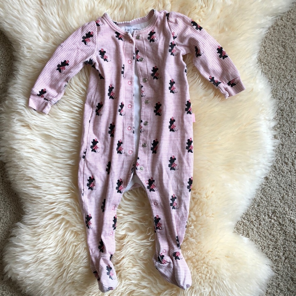 Minnie Mouse sleeper.